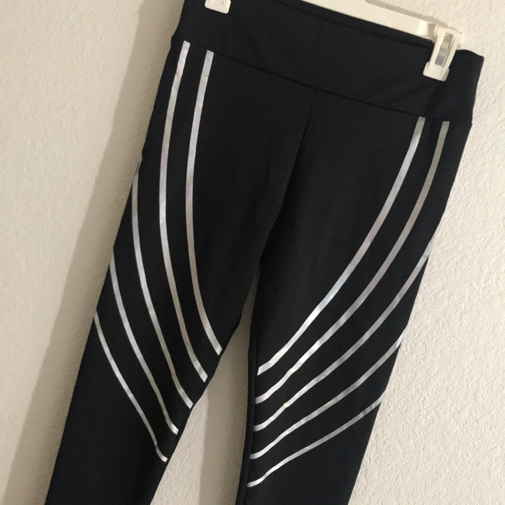 Reflective workout leggings!